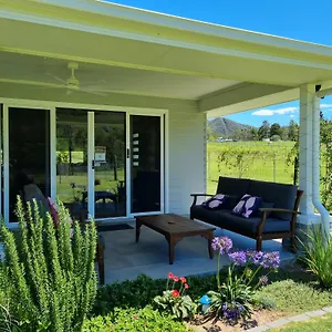 Fig Tree Farm Highvale-farmstay Near Brisbane! Farm stay