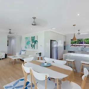 Whitsunday Palms By Hamorent Holiday home